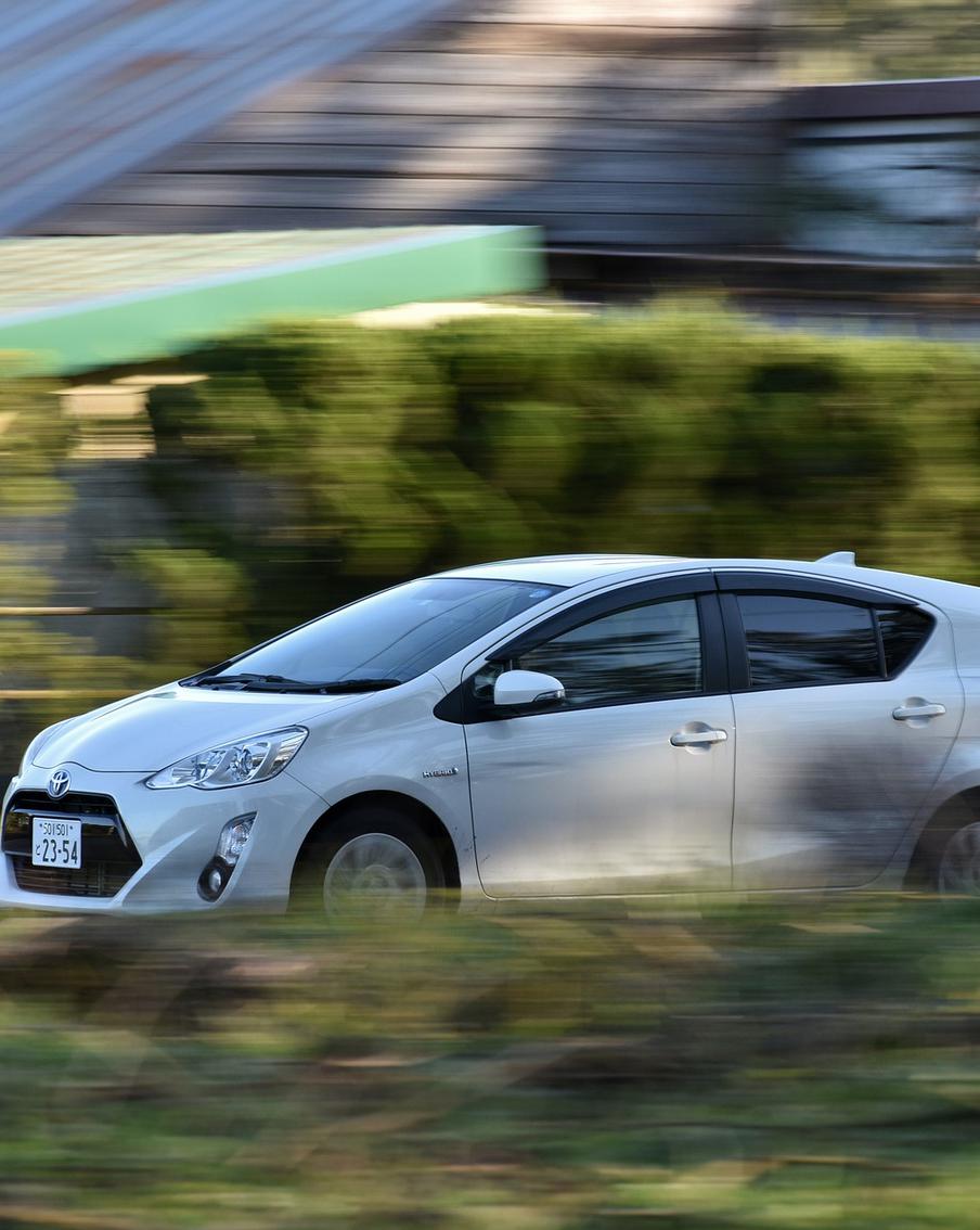 Япония отказывает россиянам в роскошной жизни. Где брать автозапчасти, косметику и  золото?