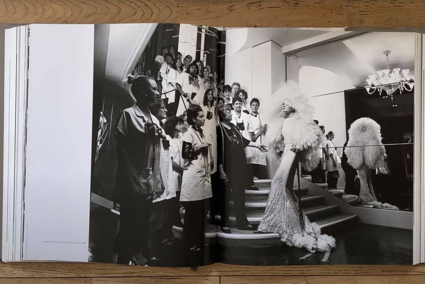 Работа Патрика Демаршелье из его фотоальбома Patrick Demarchelier Portfolio Book.