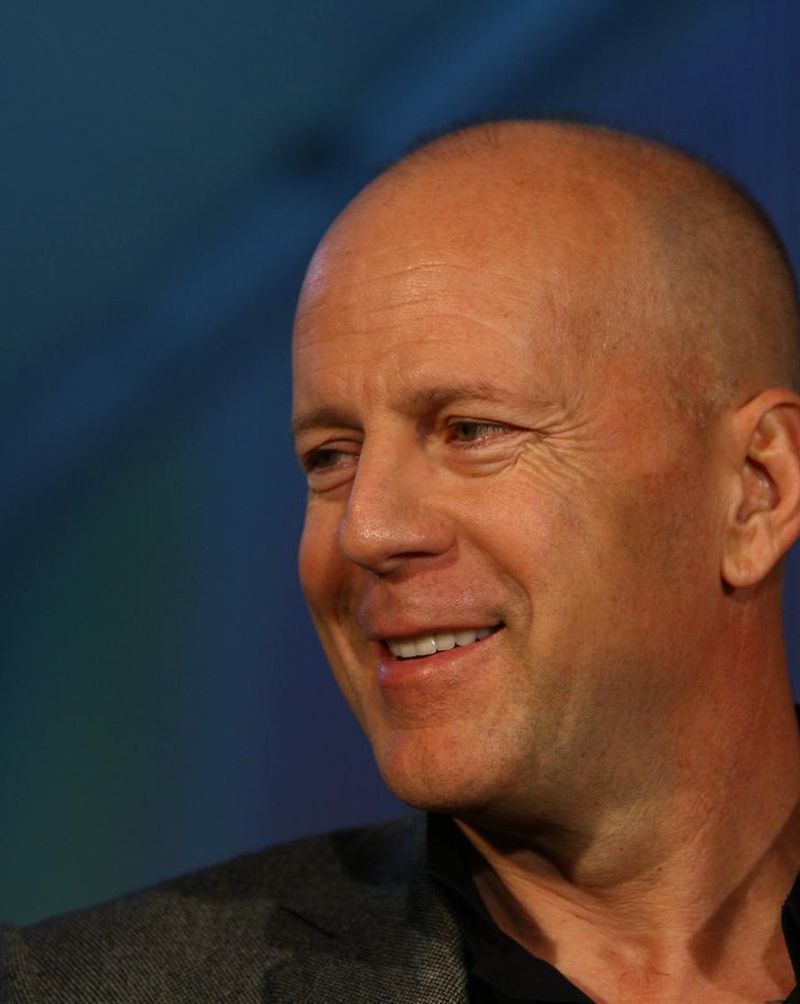 Афазия – проблема, с которой сталкиваются не только звёзды. Metro разобралось, что это за недуг