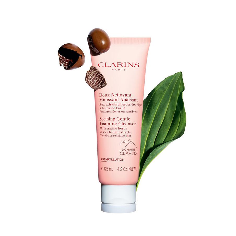 Очищающий пенящийся крем для очень сухой и чувствительной кожи Clarins Doux Nettoyant Moussant Apaisant (3000 руб.)