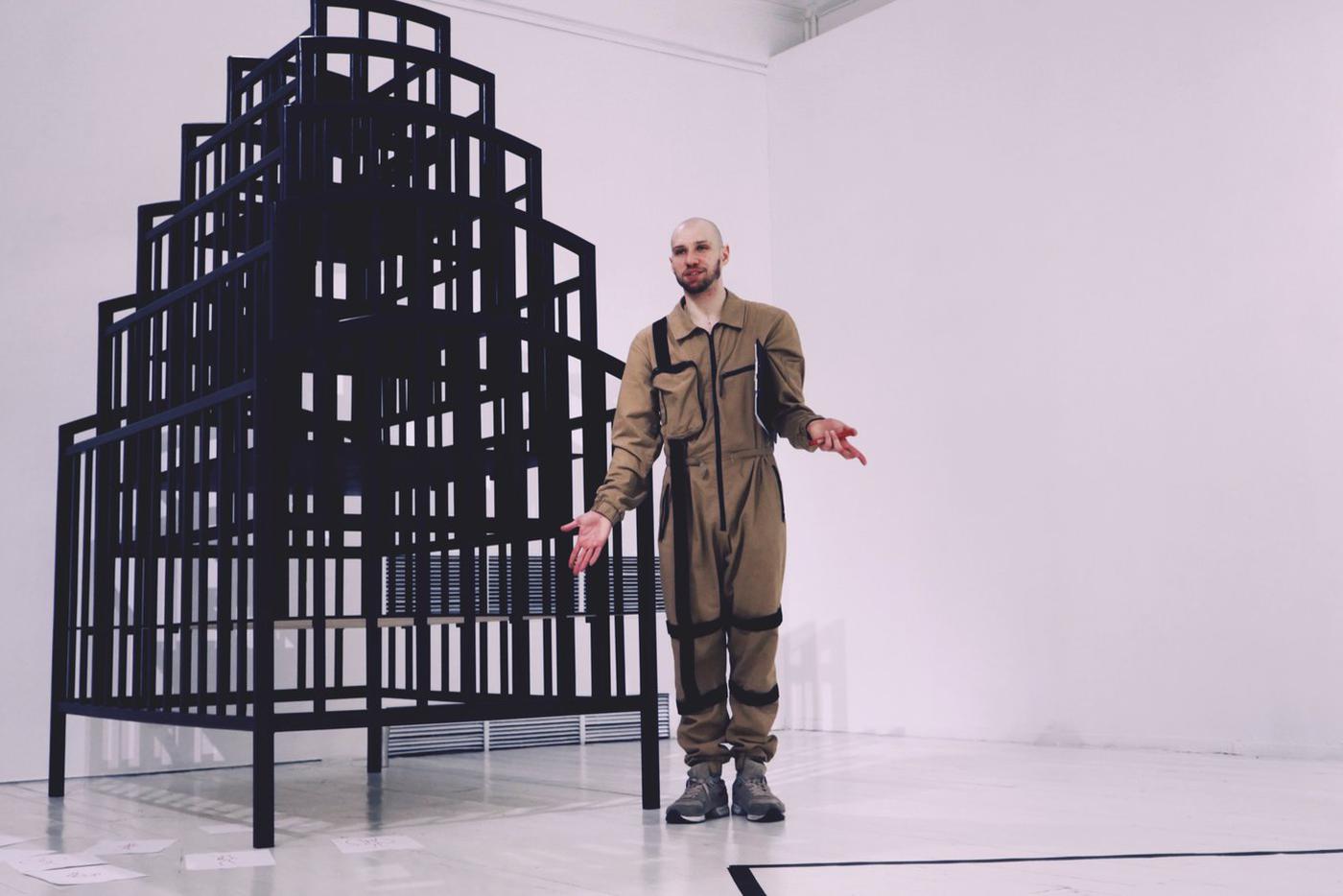 Перформеры "Сеанса одновременной игры" сделали завявления языком танца.