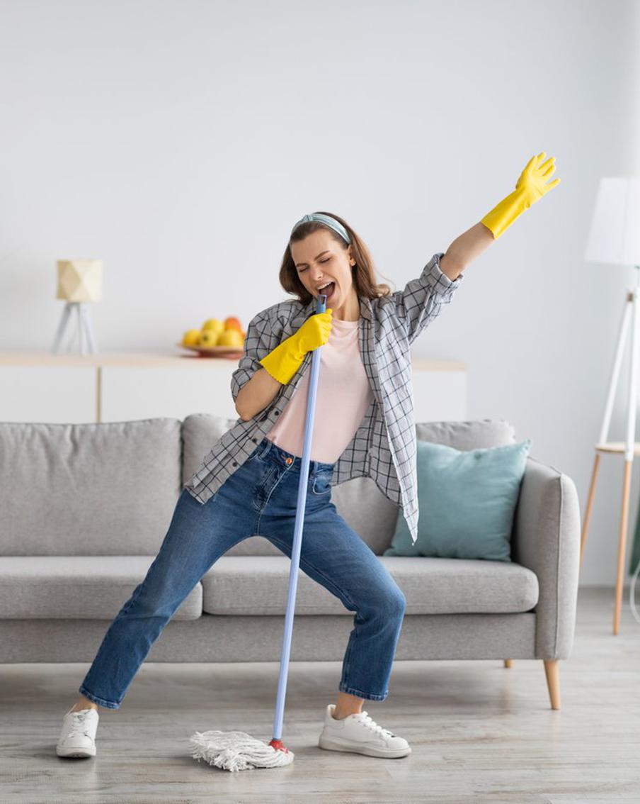 Необычные и полезные мелочи, которые упростят и скрасят уборку дома