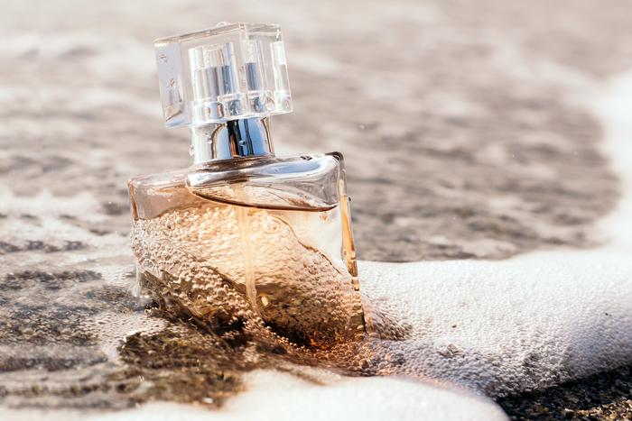 Аромат отпуска: парфюмерия поможет почувствовать себя в раю