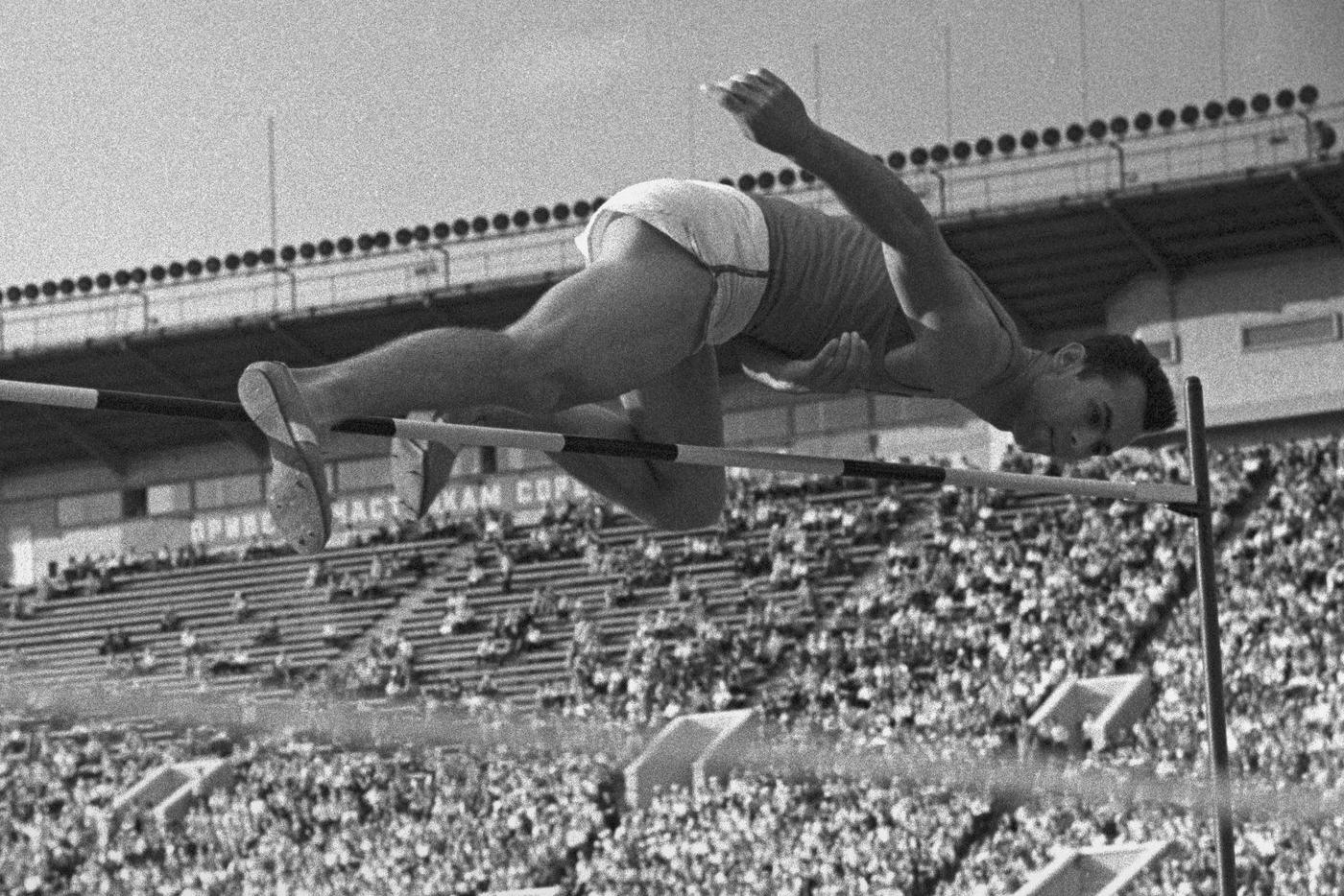Валерий Брумель прыжки