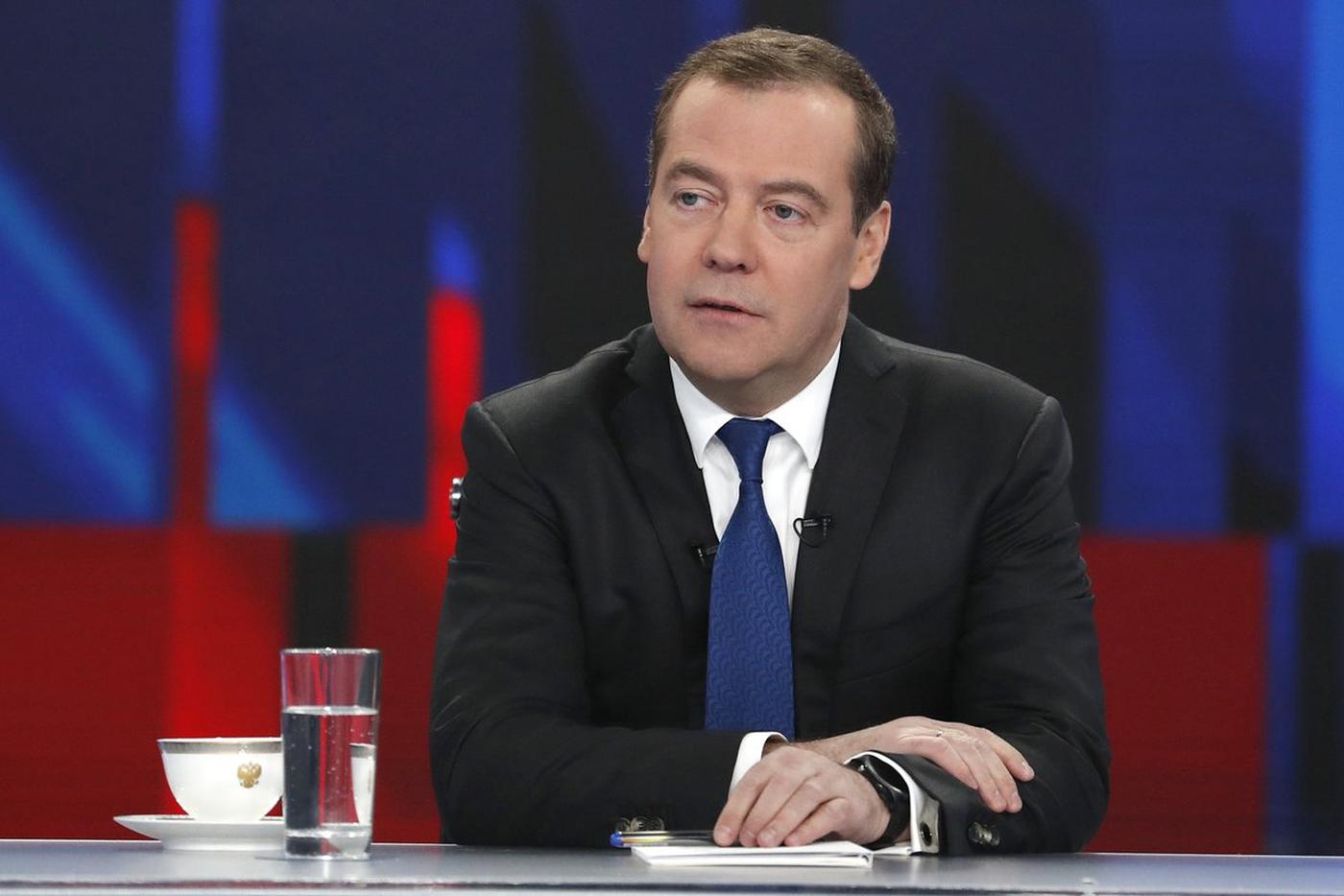Дмитрий Медведев жёстко ответил на желание Финляндии и Швеции вступить в НАТО.