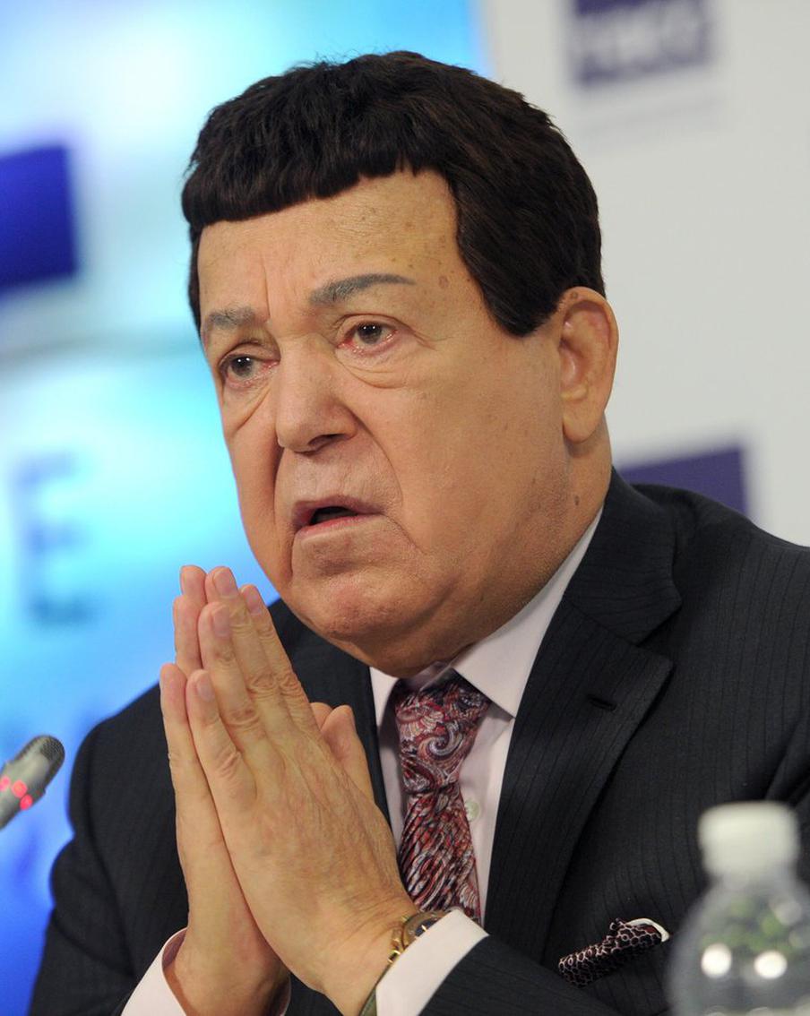 Памятник Иосифу Кобзону установят в Оружейном переулке. Постановление подписал Сергей Собянин