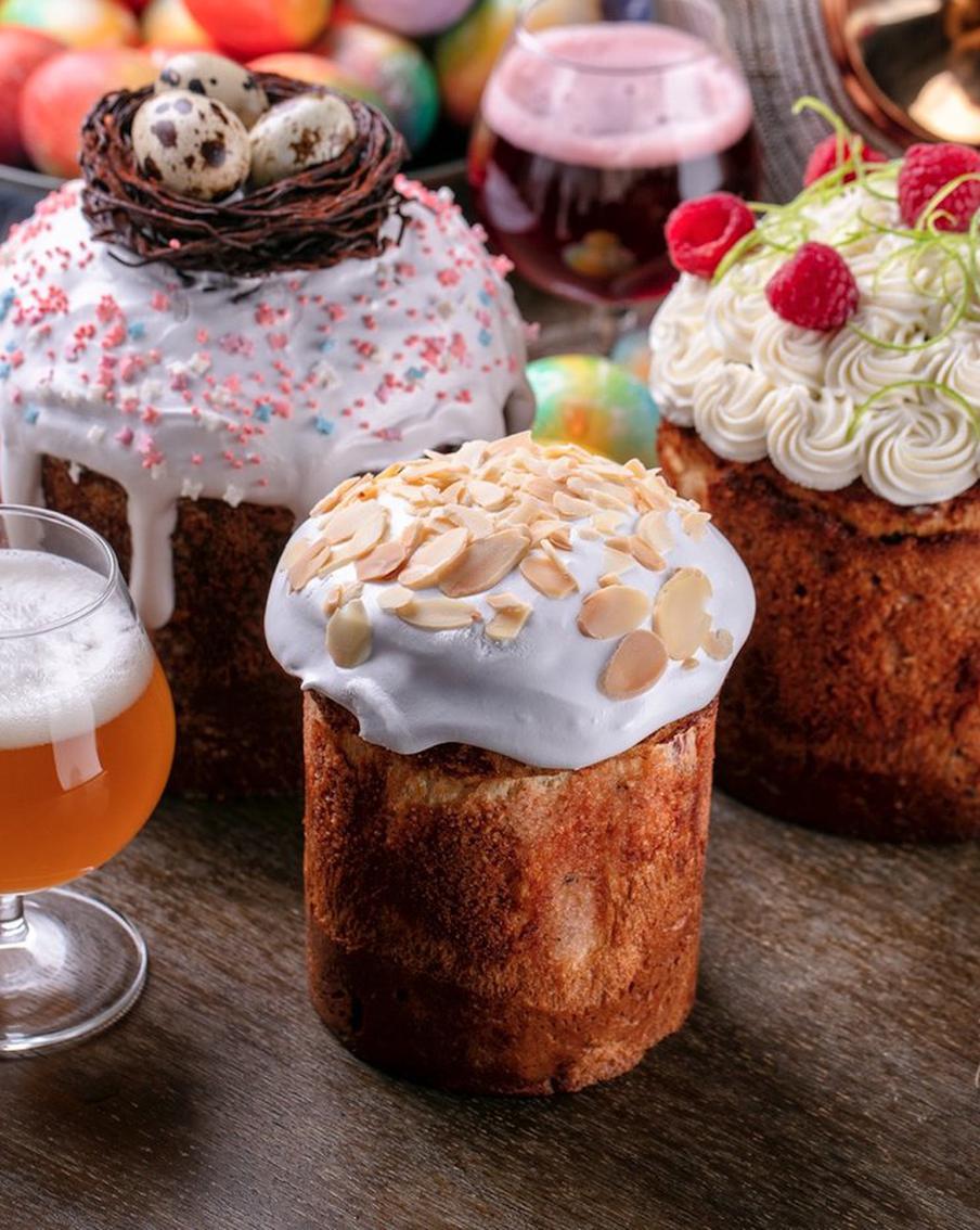 Куличи стараются готовить многие москвичи. Предлагаем подборку оригинальных рецептов вместо привычных