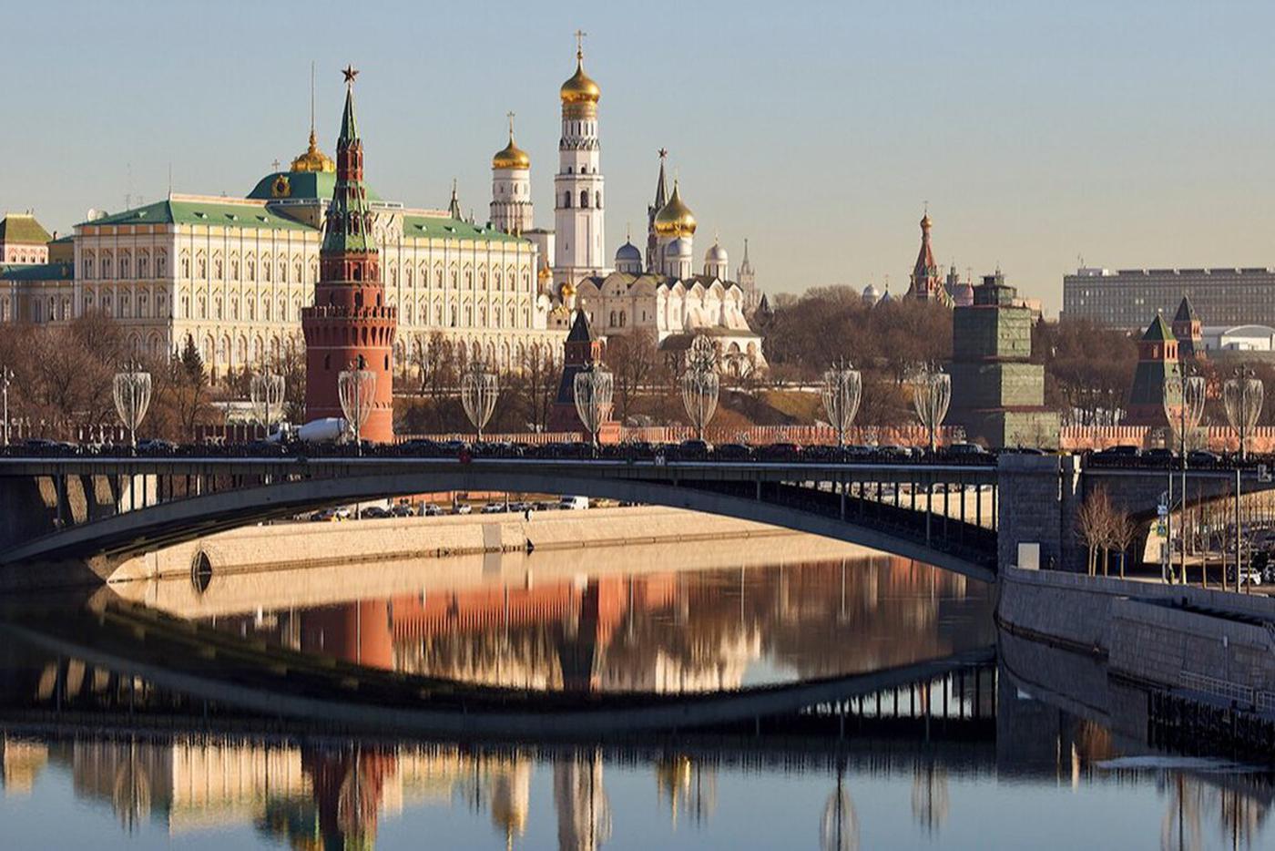 Столица принятый. Москва. Путешествие в Москву. Кремль сейчас. Экскурсия в Кремль.