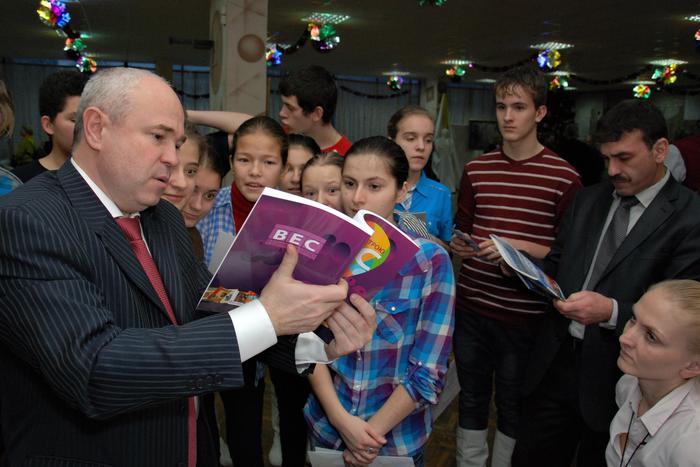 Оказывается, в Москве есть места силы для глухих. Лекции в них проводит педагог, потерявший слух в три года