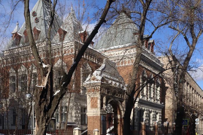 Историческую усадьбу вернули владельцу на выставке “Сказочный терем в Грузинах”