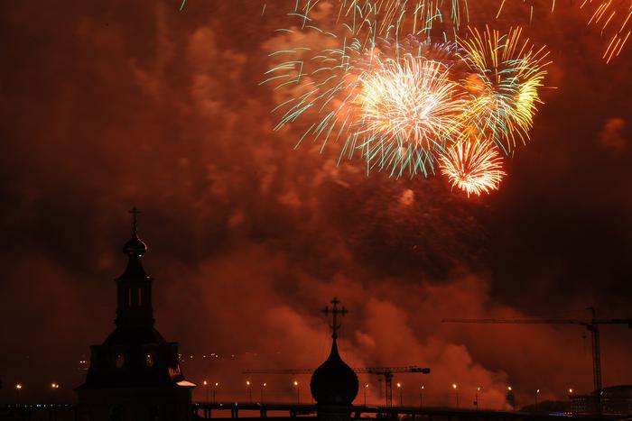 Чек-лист на май: поздравить ветеранов и филологов и стать приятнее