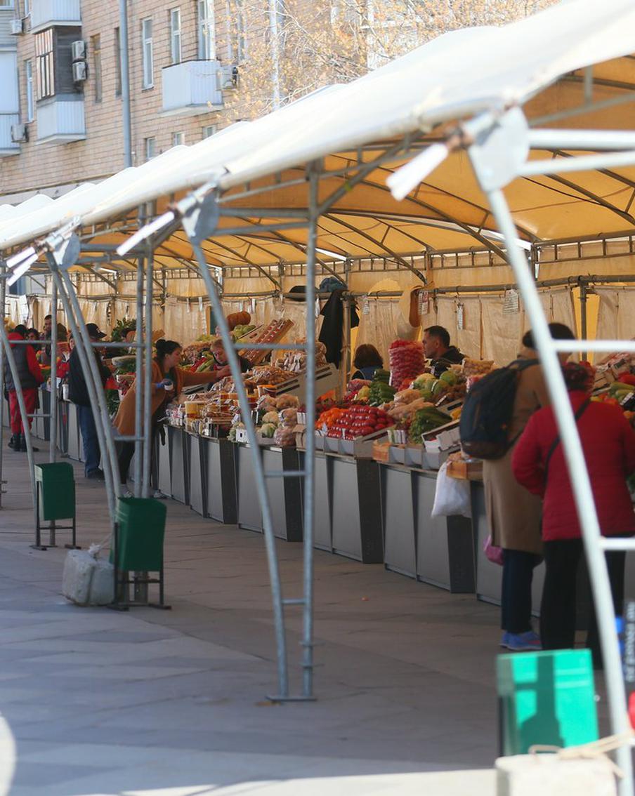 Фермерские продукты проверяют на нитраты. В Москве работают ярмарки выходного дня