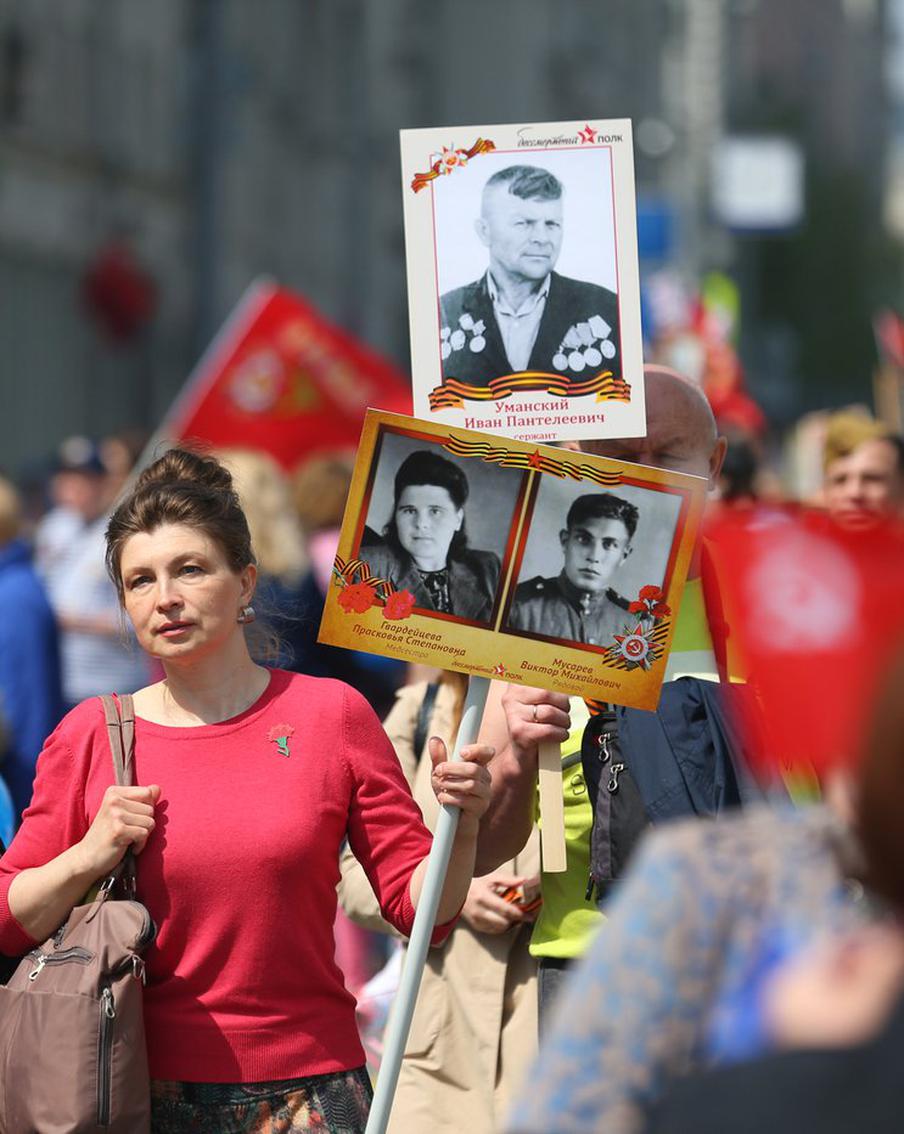 "Бессмертный полк", концерты и световое шоу. Куда сходить на День Победы в Москве