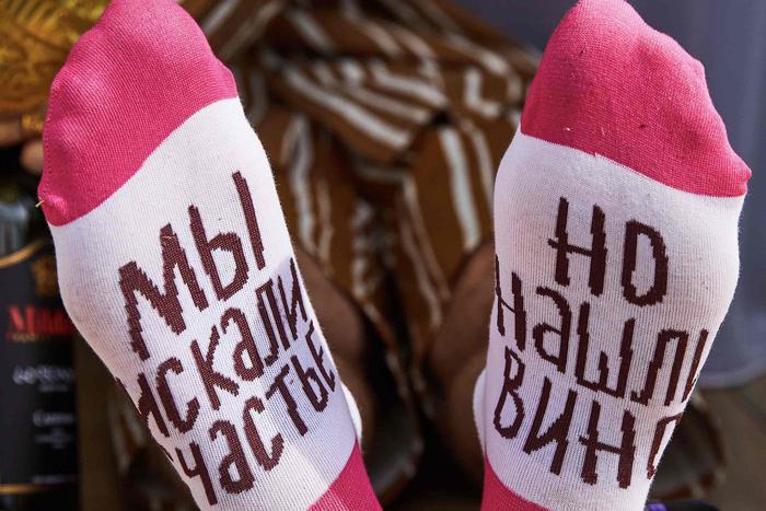 Российская косметика в Италии, ностальгия по 90-м и аромат любви: что случилось в мире моды на прошедшей неделе