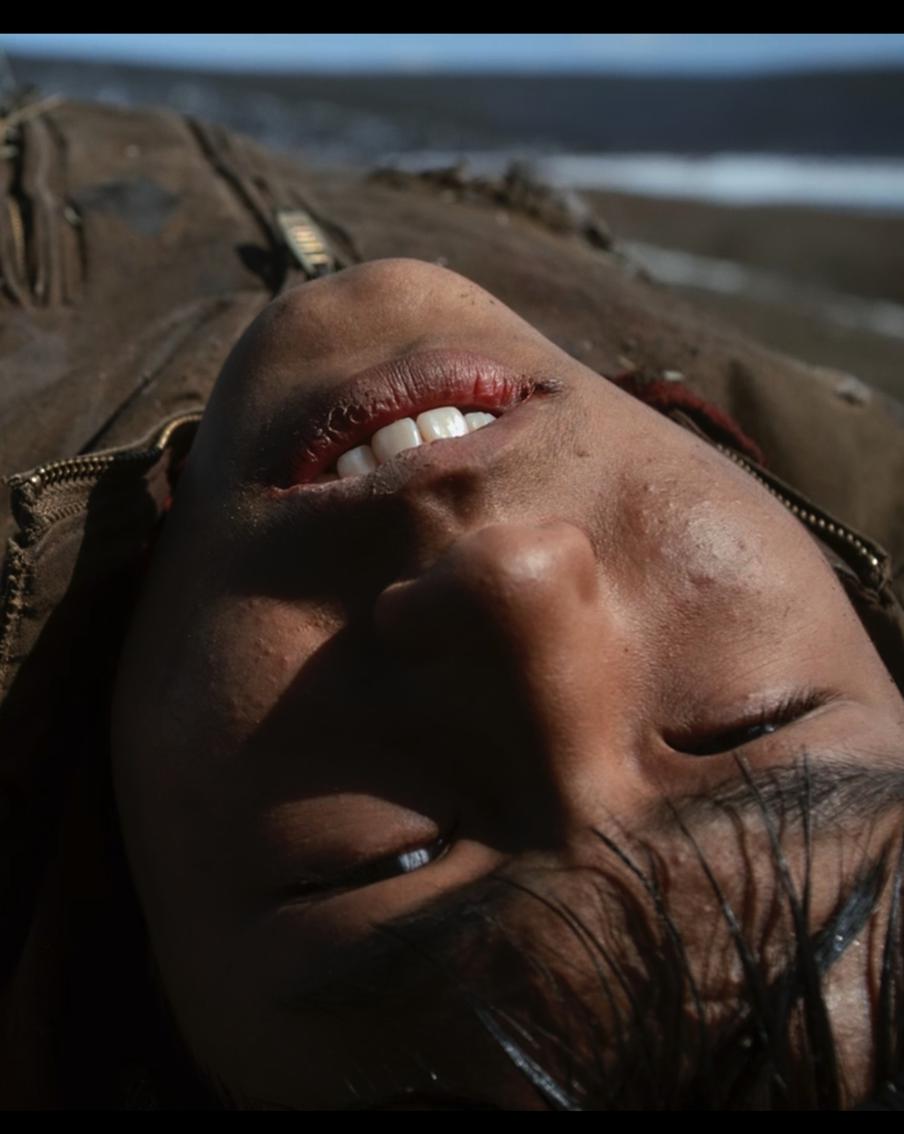 Известный якутский режиссёр Дмитрий Давыдов, победитель "Кинотавра", рассказал, почему не кормил актёра на съёмках нового фильма