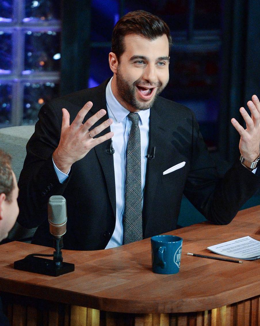 Собчак попрощалась с "Вечерним Ургантом". Узнали, что происходит с популярным шоу