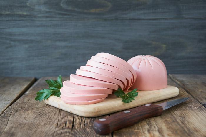 В России создали варёную колбасу для диабетиков. Поговорили с разработчиками нового продукта