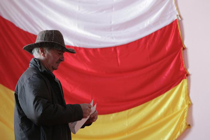 Южная Осетия хочет в состав РФ ради собственной безопасности