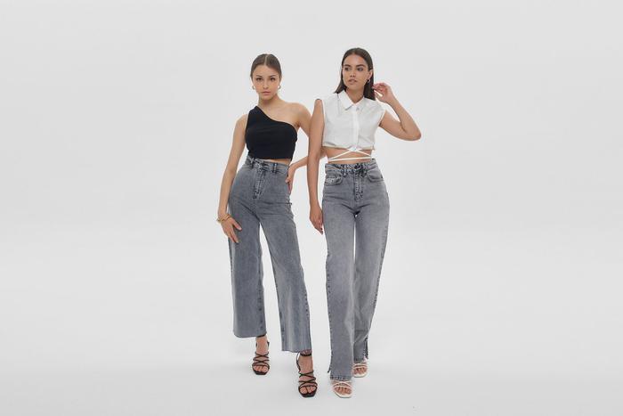 Прямые и широкие джинсы: как носить вечную и актуальную классику