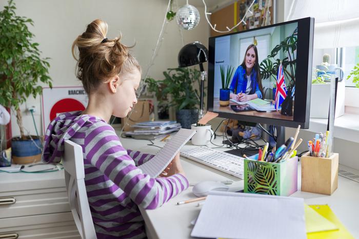 Два языка, оба – родные: зачем растить из ребёнка билингва