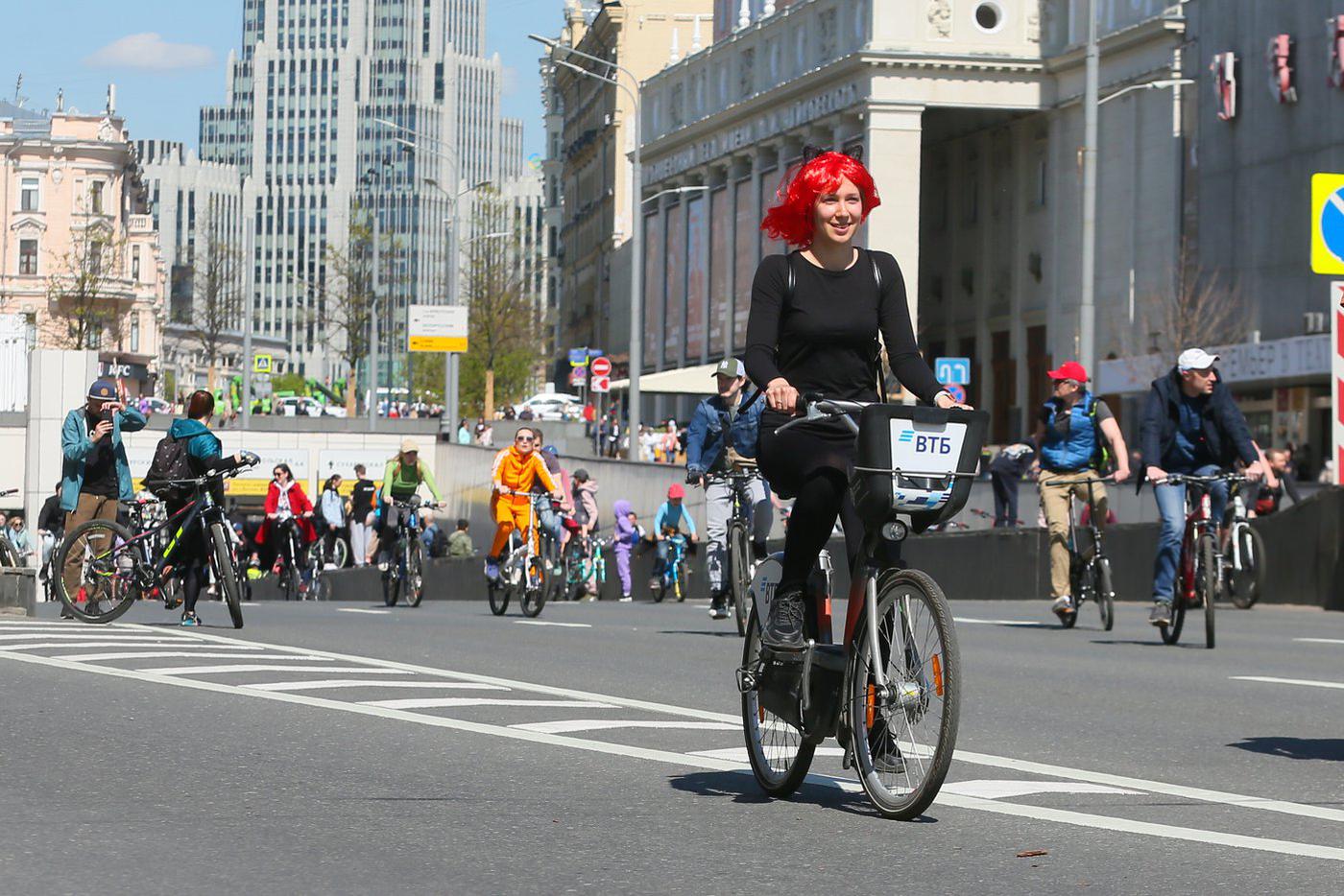 Репортёр Metro  на московском веломарафоне.