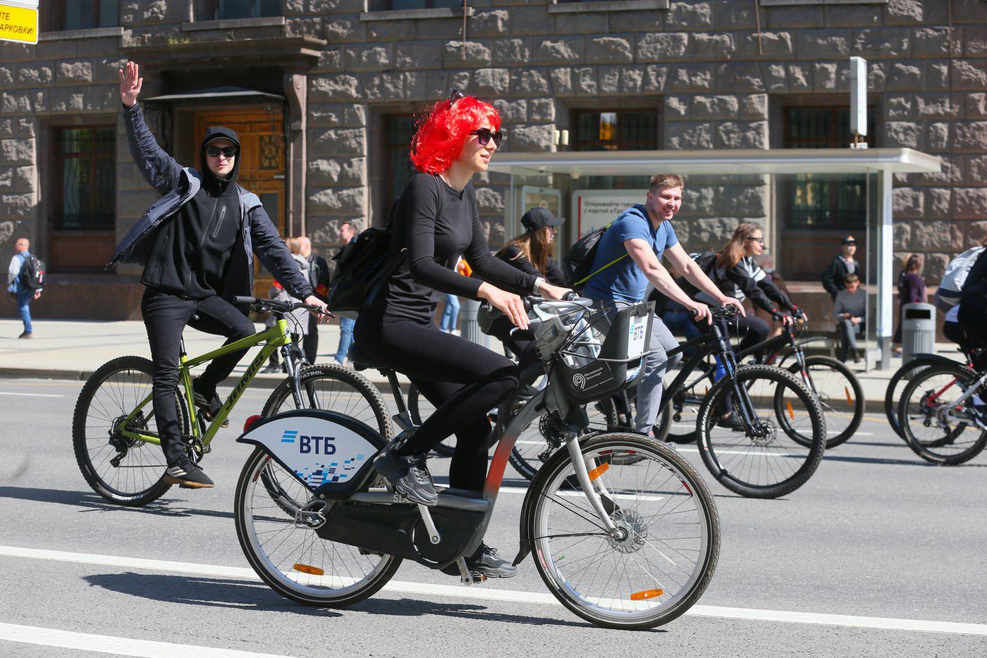 Репортёр Metro  на московском веломарафоне.