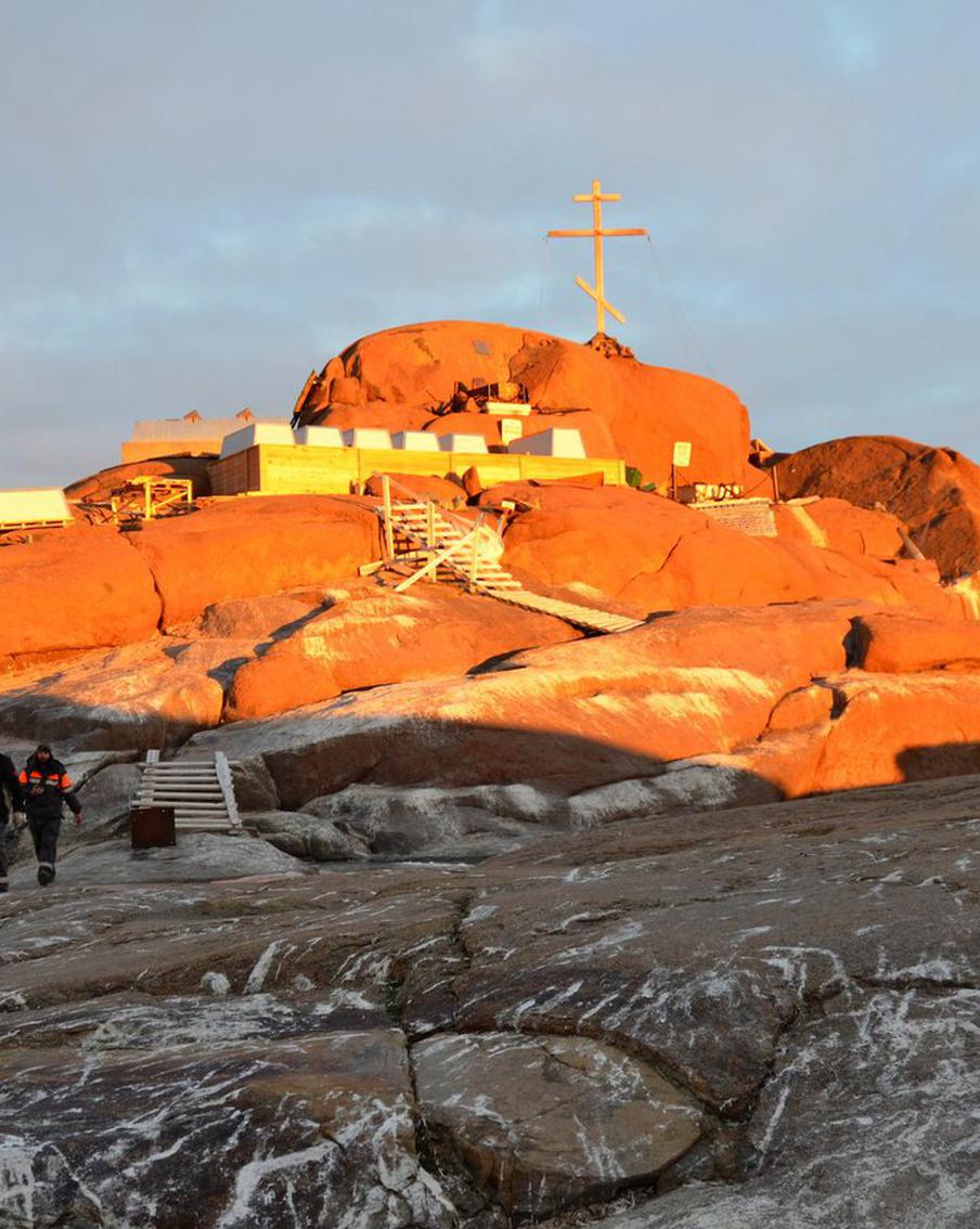 Истории героев-полярников, о которых не пишут в учебниках. Режиссёр Ольга Стефанова сохраняет память о тех, кто погиб в Антарктиде