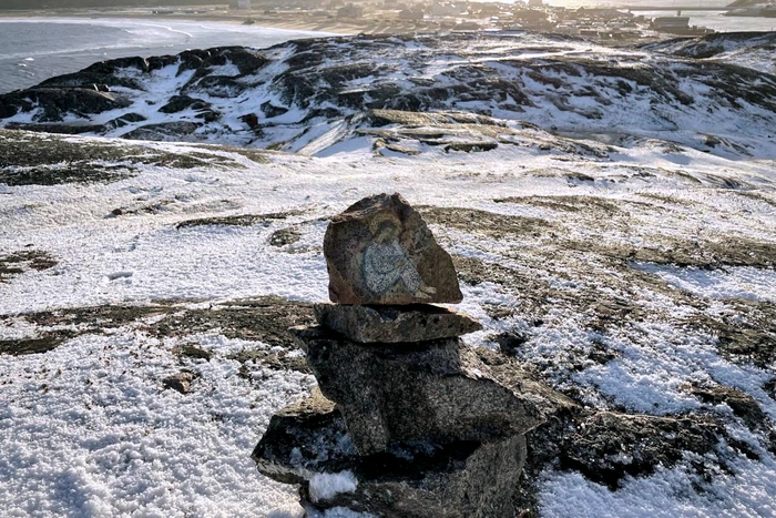 "Я оставила ангела на память Крыму". Художница рисует божьих вестников на камнях