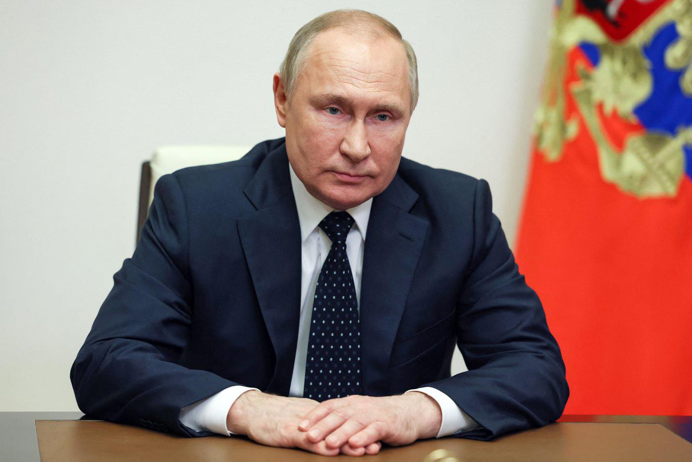 Макрон и Шольц обсудили с Путиным ситуацию на Украине