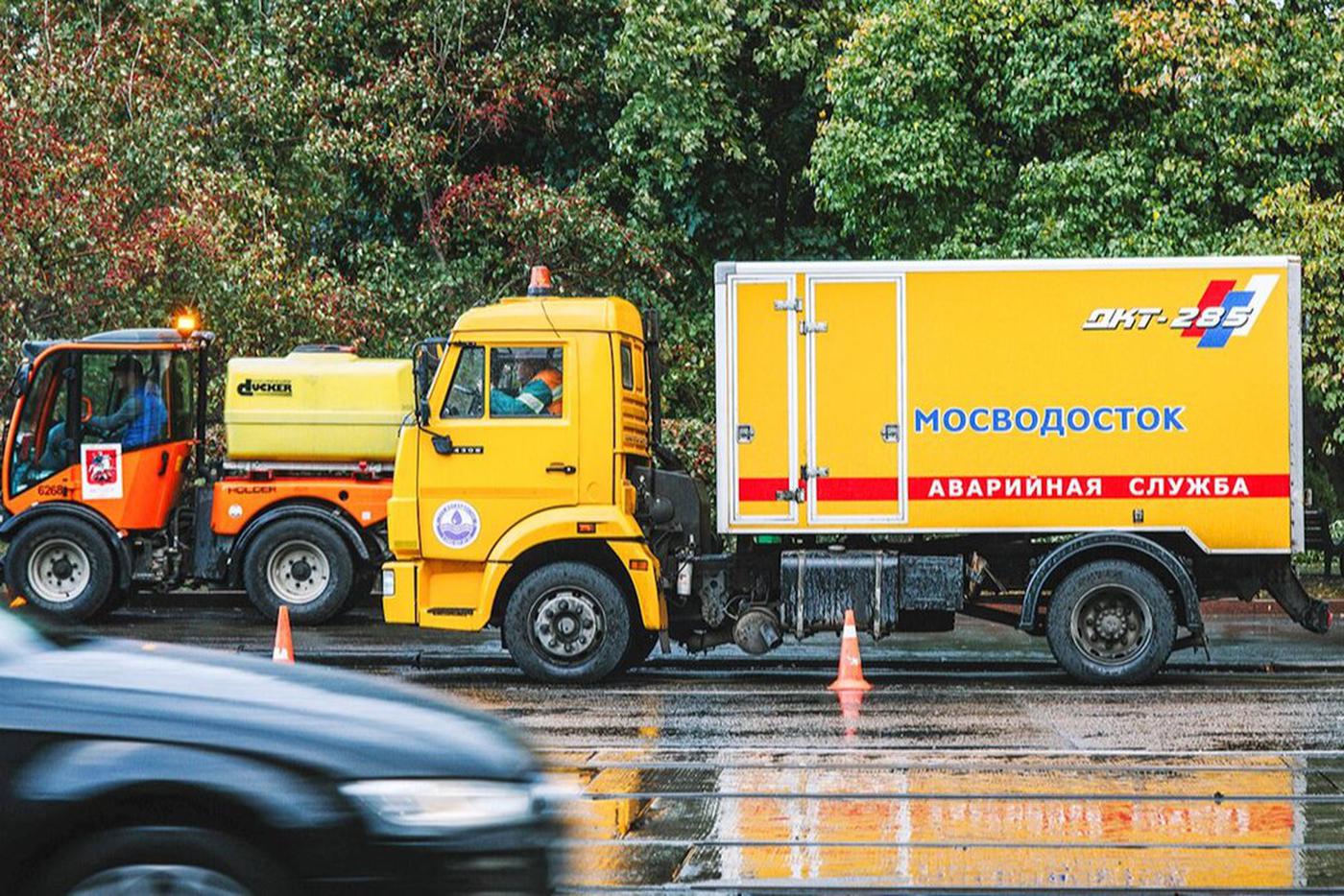 Коммунальные службы Москвы оперативно ликвидируют последствия ливня