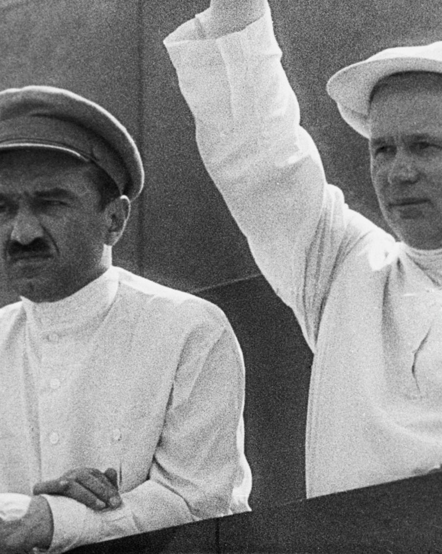 "Стахановцы просили прощения у Анастаса Микояна за случившееся": писатель Владимир Конюхов рассказал о "Новочеркасском расстреле"