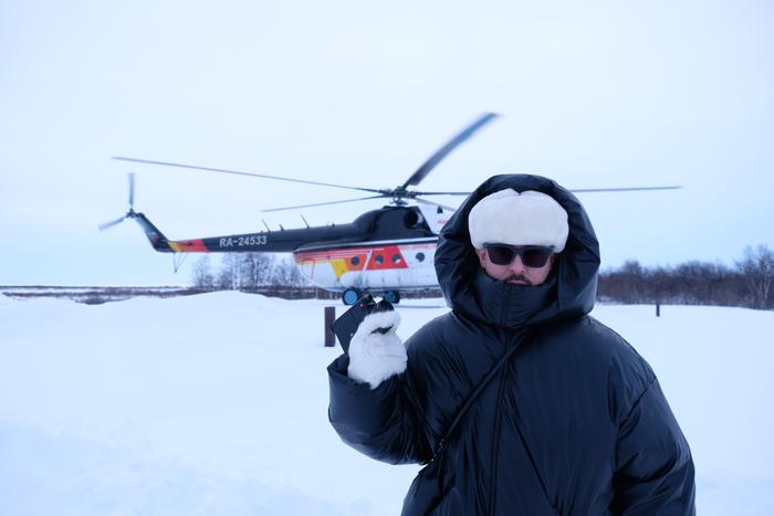 Денис Симачёв записал музыку Крайнего Севера. Модельер рассказал Metro о съёмках в фильме "Голоса Арктики"