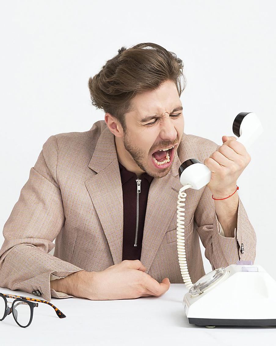 Многим людям не нравится, как звучит их голос. Исправить ситуацию можно при помощи операции на голосовых связках