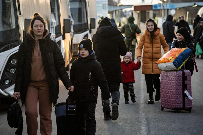 Где беженцу жить хорошо: изучили размер пособия для переселенцев в разных странах