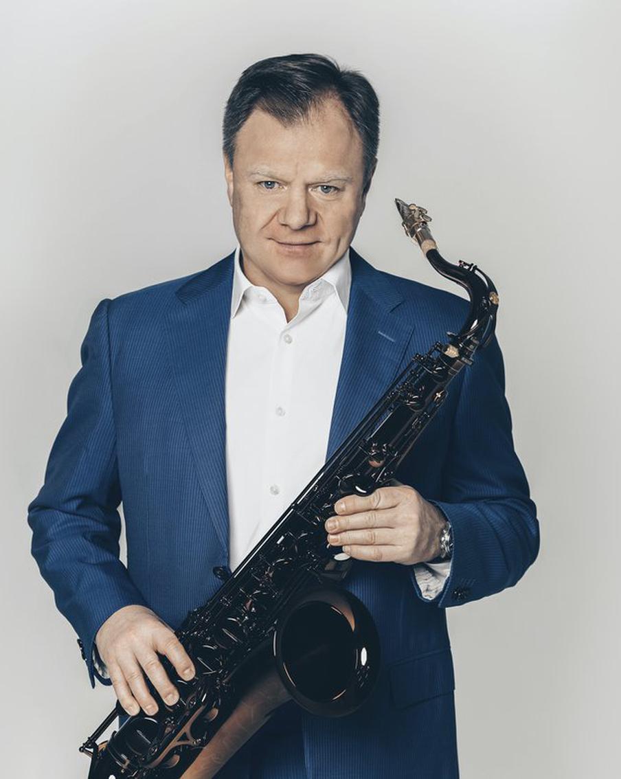 "В юности у меня было прозвище Босс": Игорь Бутман рассказал о детских мечтах и неожиданных подарках