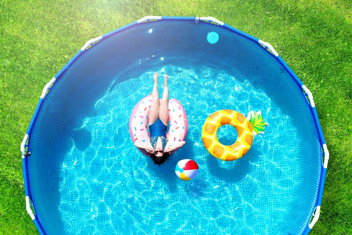 Как выбрать бассейн на загородный участок. Разбор вариантов и советы эксперта