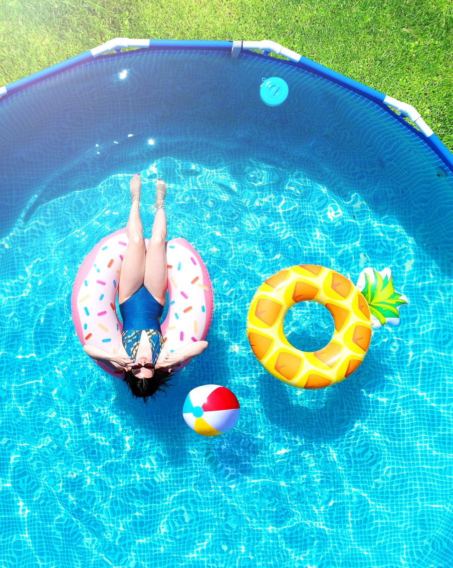 Как выбрать бассейн на загородный участок. Разбор вариантов и советы эксперта