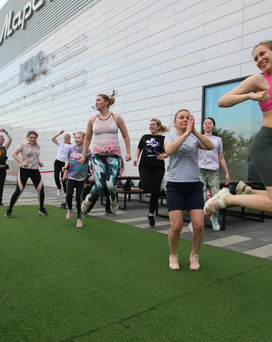Репортёр Metro танцевала зумбу на крыше. Теперь каждый может сделать это бесплатно