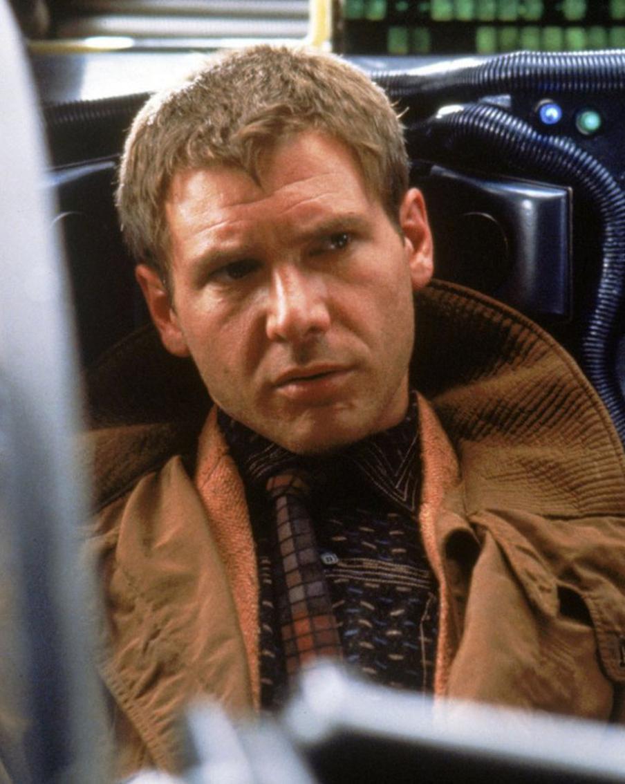 Беги, Декард, беги! Уже 40 лет фанаты "Бегущего по лезвию" бьются над загадками этого фильма