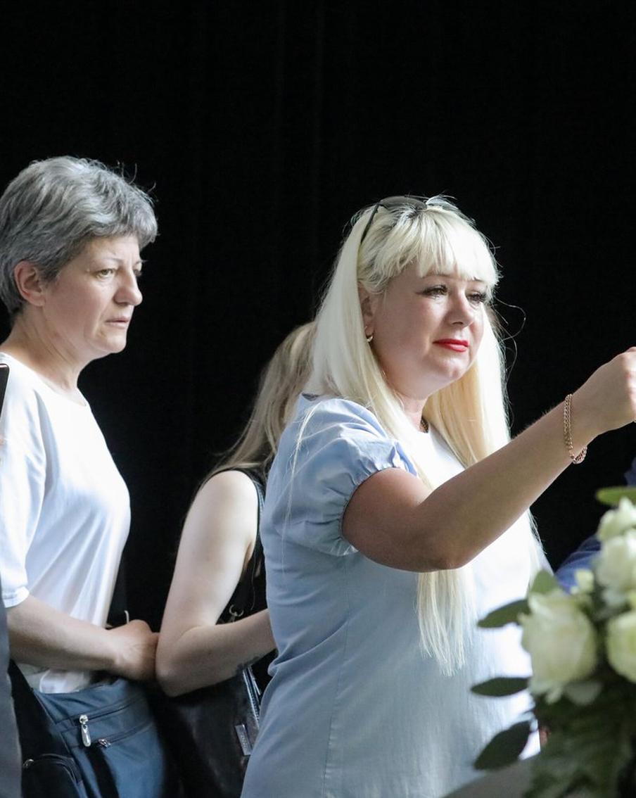 Похороны Юрия Шатунова вызвали настоящий аншлаг. Многих возмутило, что певца снимали на телефон