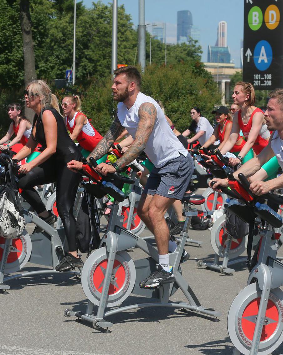 В мероприятии, организованном Департаментом спорта города Москвы приняли участие звёздные спортсмены и прославленные тренеры