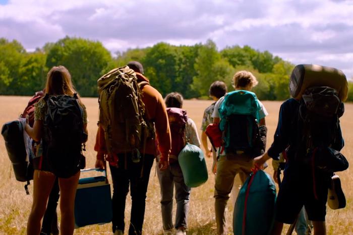 "Проклятие Артура": в прокат выходит хоррор от Люка Бессона. В нём пародируются клише современных фильмов ужасов