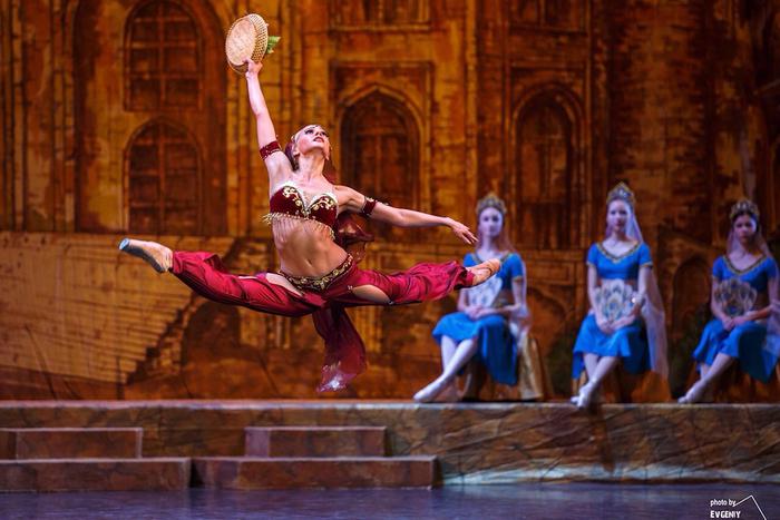 Балет лишает Одетту дней рождений. Поговорили с примой-балериной о сложностях профессии