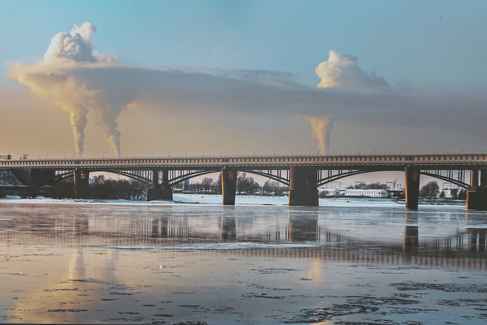 А это участница ГрандТура Наталья Коновалова сфотографировала Коммунальный мост в Новосибирске