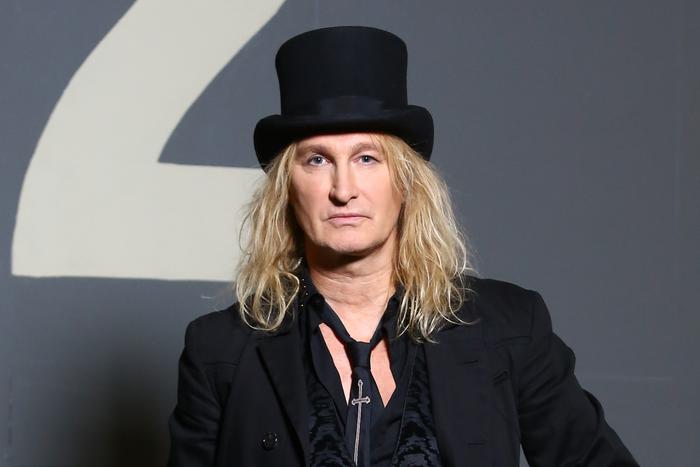 Как рождаются песни: Александр Иванов вспомнил, как они с Владимиром Пресняковым влюбились в одну барышню