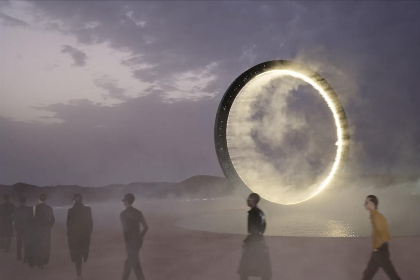 Показ мужской коллекции Saint Laurent SS23.