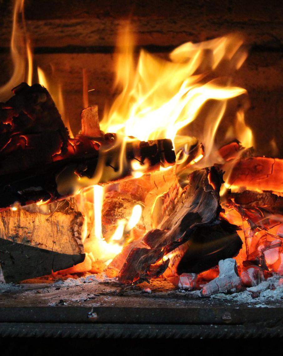 "Махмуд! Зажигай!" Чтобы сделать дом уютнее, нужен камин