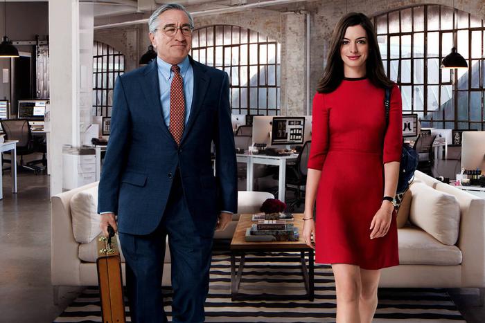 Возрастному сотруднику в молодом коллективе комфортно далеко не всегда. Что сделать, чтобы не затеряться среди более юных коллег