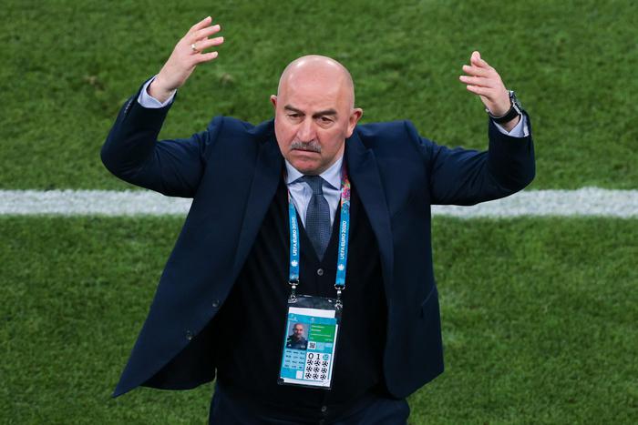 Судьба Черчесова решится сегодня: его "Ференцварош" должен выигрывать в Братиславе