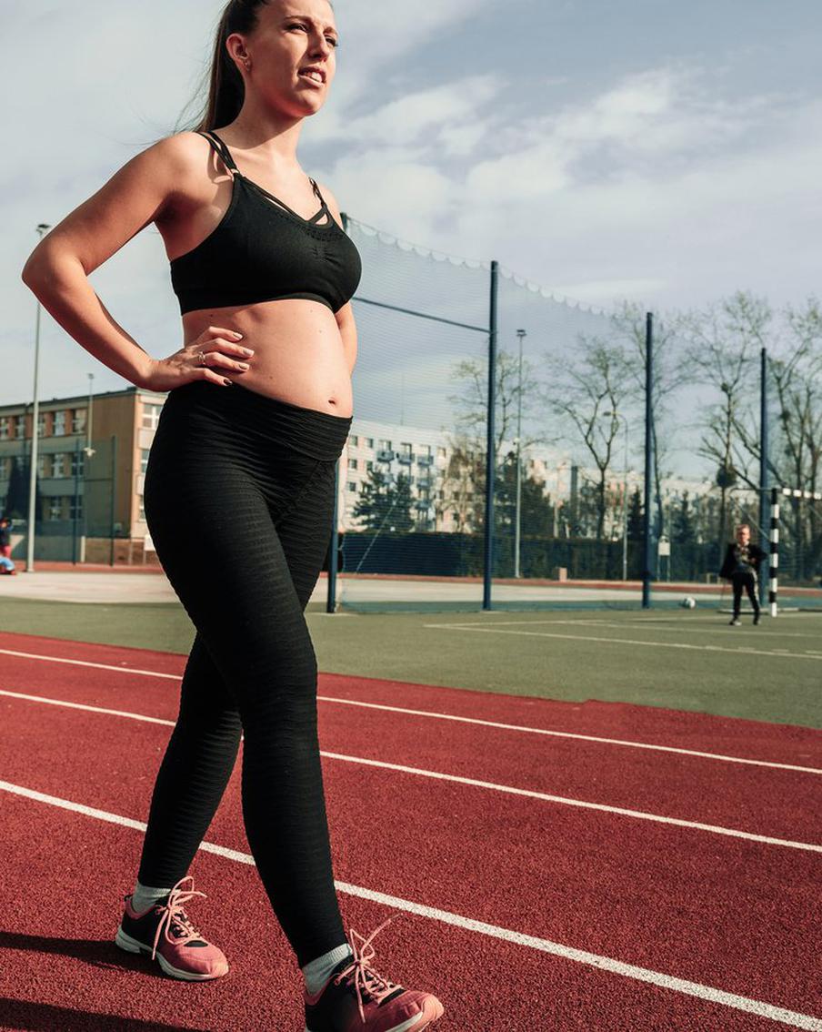 Отёки и боль в ногах во время беременности. Несколько советов, как их избежать